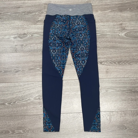 NWOT Athleta High Rise Chaturanga Tight Leggings Tapestry S - Picture 16 of 16
